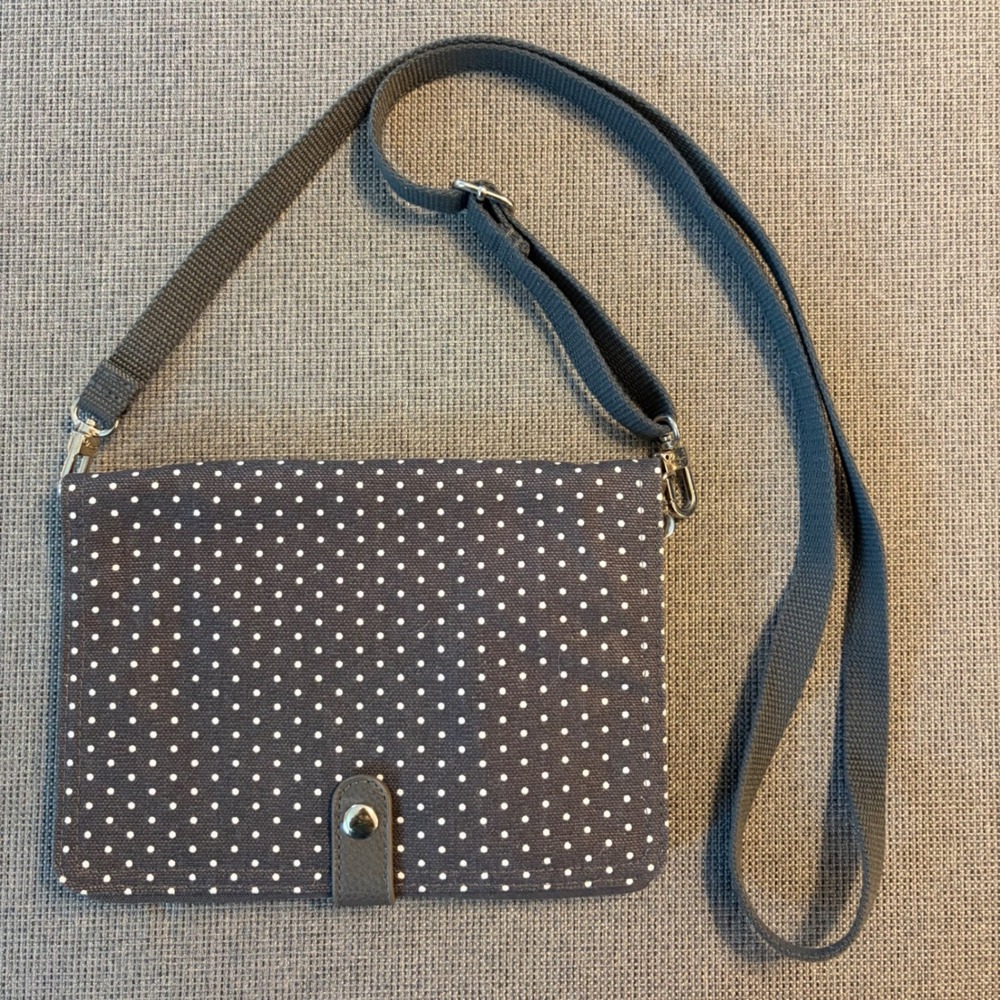 Thirty-One Crossbody Bag Polka Dot Canvas Travel Organizer Minimalist Casual